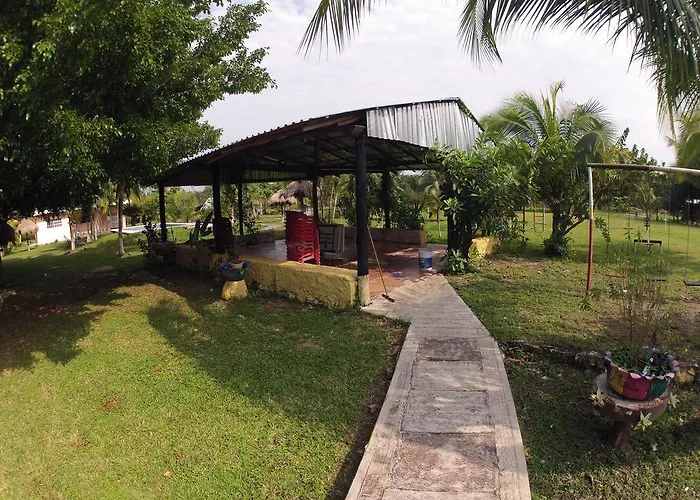 Rancho Alvarez & * Cozumel