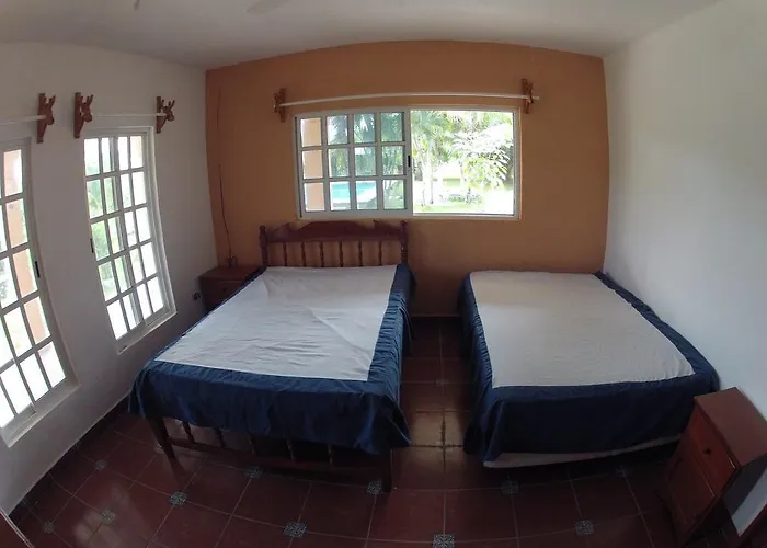 Rancho Alvarez & * Cozumel