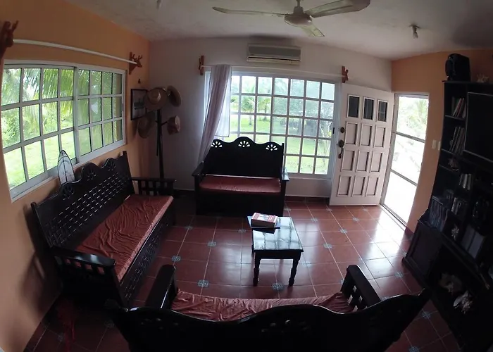 Rancho Alvarez & Albergue *
