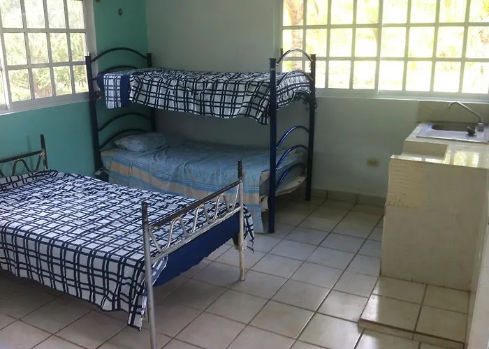 Rancho Alvarez & Albergue *